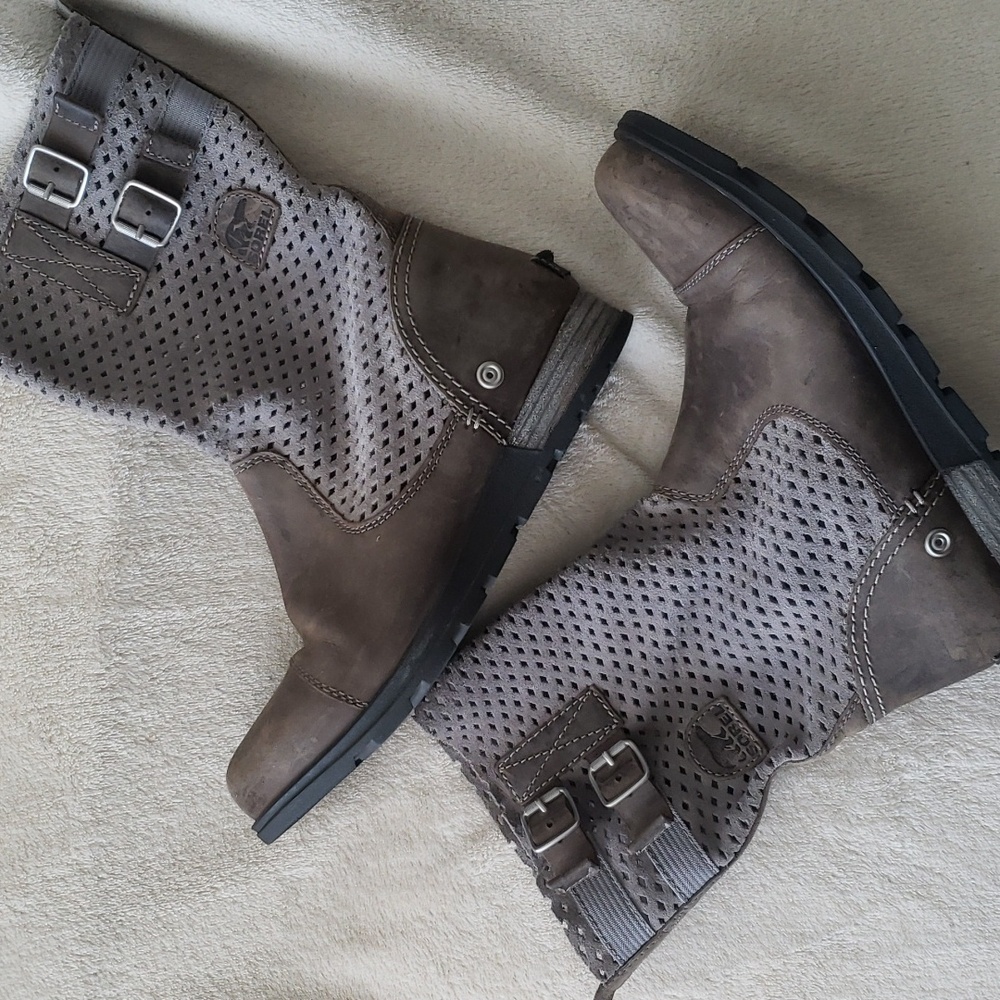 SOREL Boots, Size 8 Women's - Picture 5 of 13